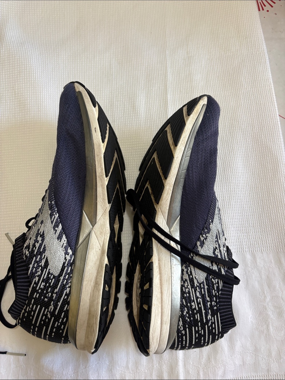 MENS BROOKS RICOCHET RUNNING SHOES - Picture 5 of 11